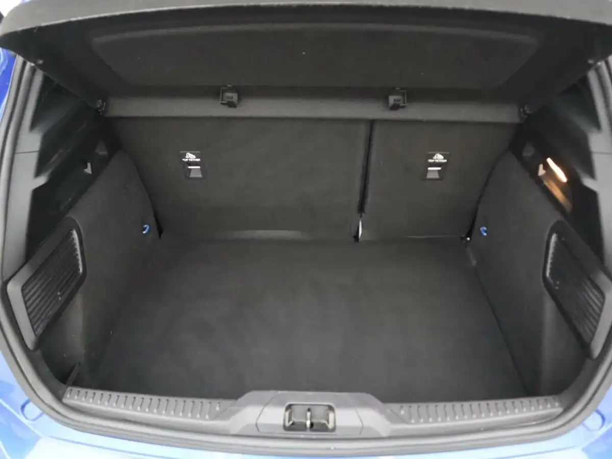 2020-ford-focus-10t-st-line-x-hatchback-auto-big-8