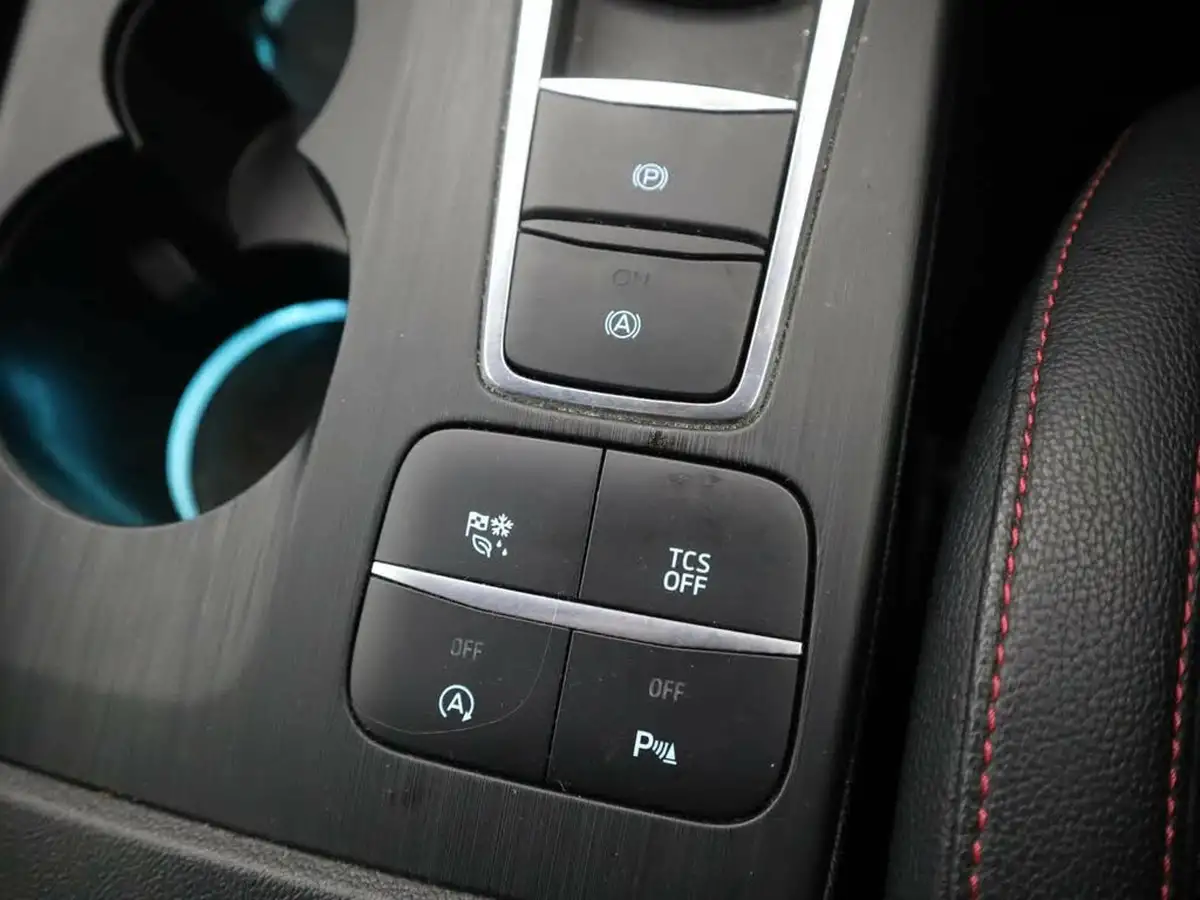 2020-ford-focus-10t-st-line-x-hatchback-auto-big-28