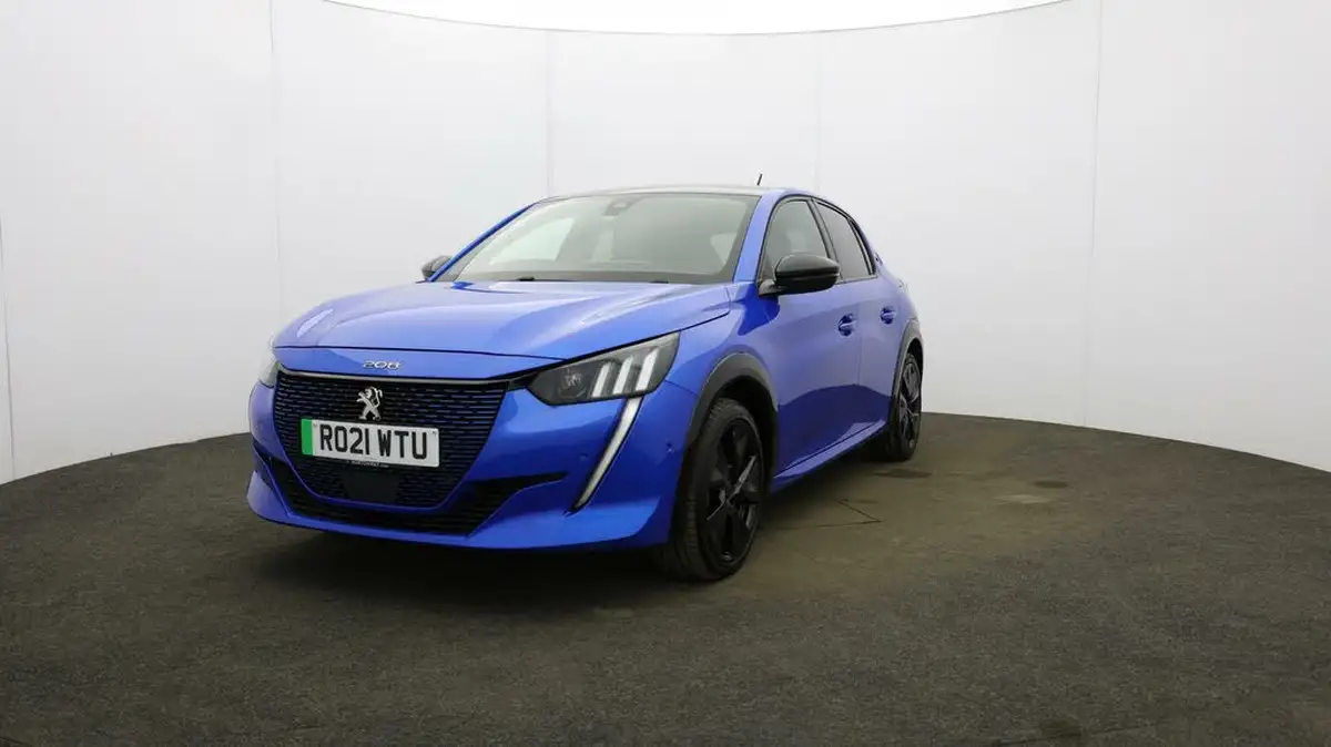 2021-peugeot-208-e-gt-premium-big-37