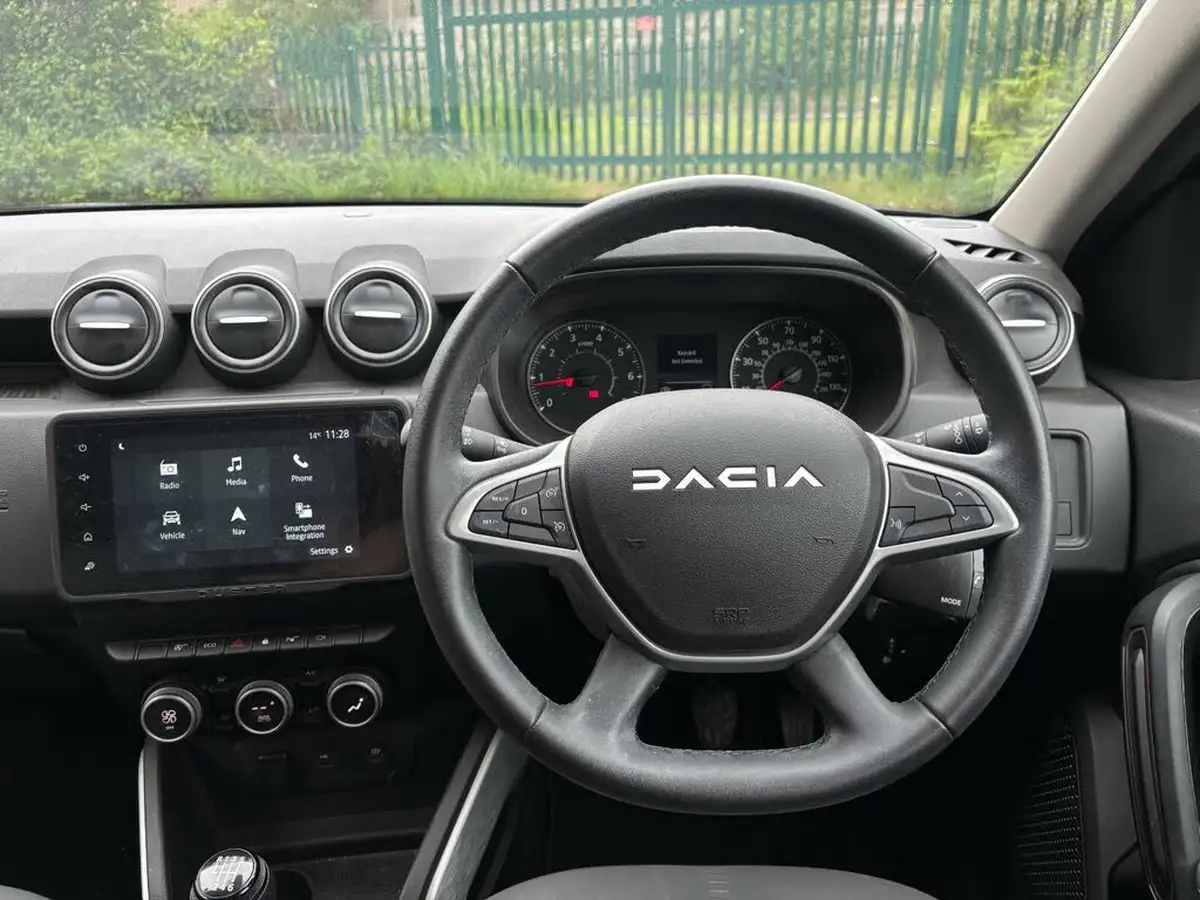 2023-dacia-duster-13-tce-extreme-130bhp-big-16