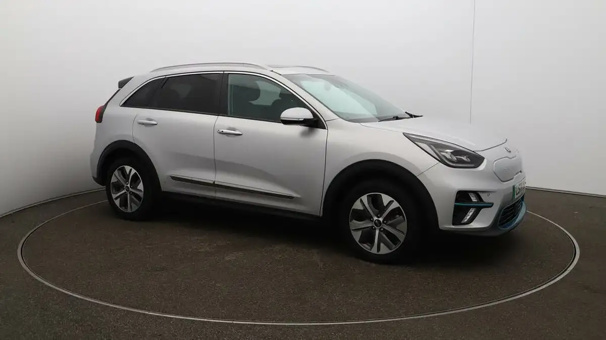 2021-kia-e-niro-ev-4-big-48