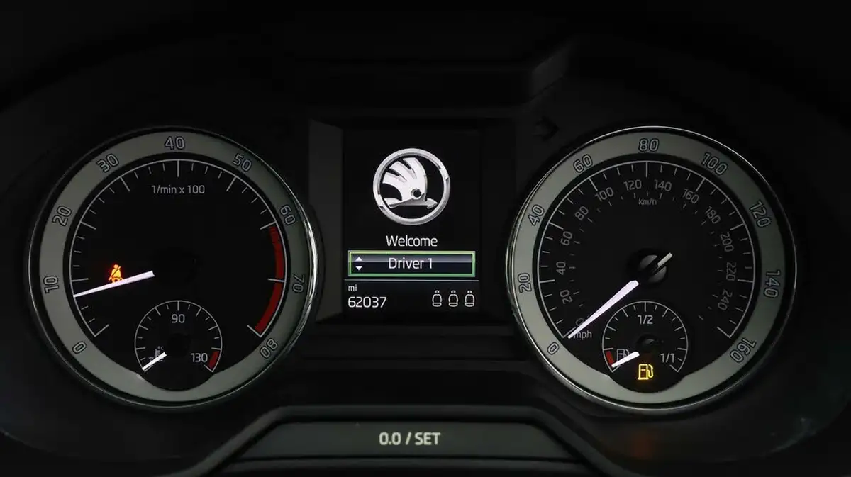 2020-skoda-octavia-15-tsi-se-l-estate-dsg-big-9