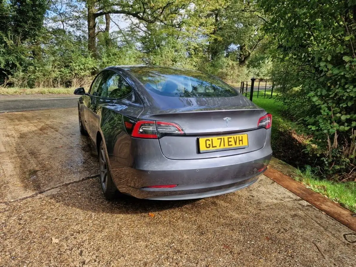 2021-tesla-model-3-e-standard-plus-big-11