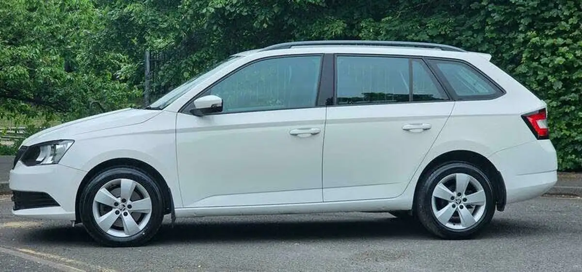 2015-skoda-fabia-12-tsi-se-109ps-estate-big-13