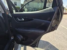 2017-nissan-qashqai-12-dig-t-tekna-small-24