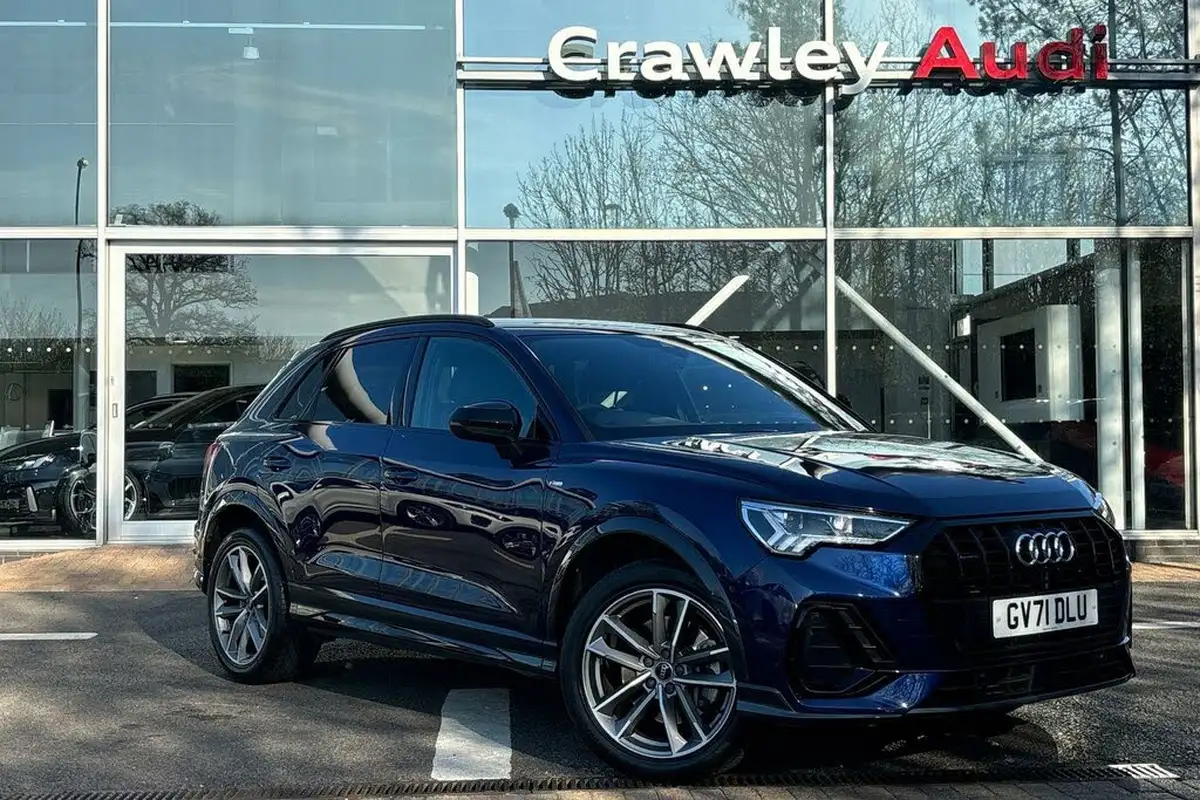 2022-audi-q3-20-40-tfsi-black-edition-station-wagon-big-0