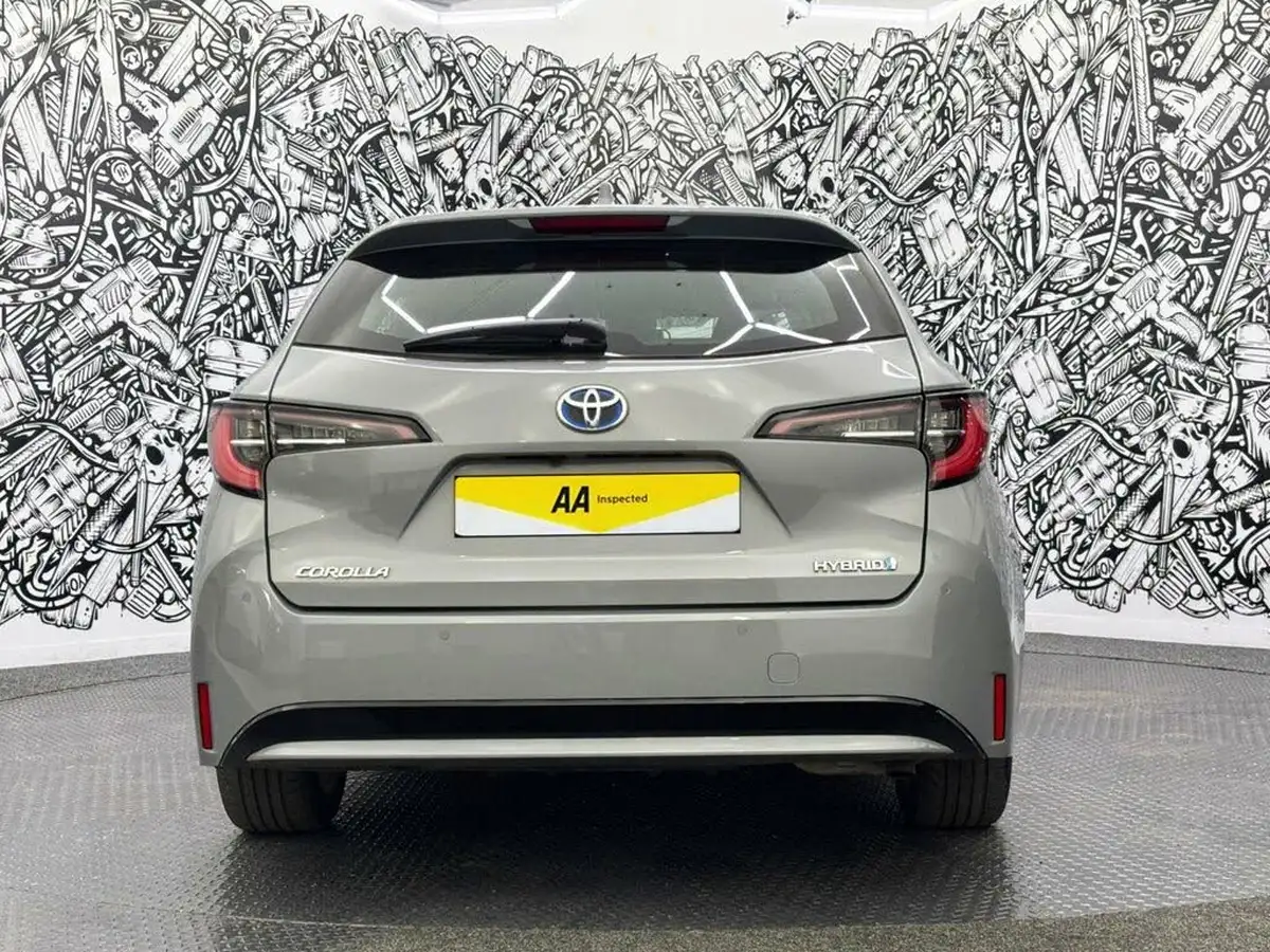 2021-toyota-corolla-18-vvt-i-icon-tech-spare-wheel-touring-sports-5d-big-9