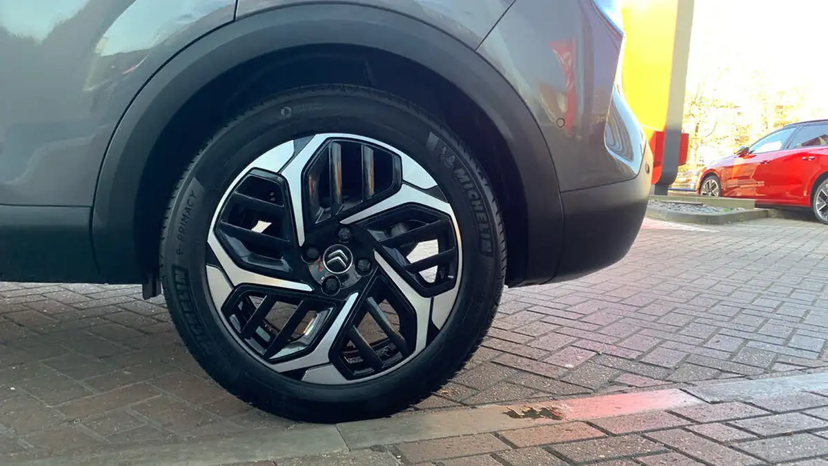 2021-citroen-c4-12-puretech-shine-plus-155ps-big-14