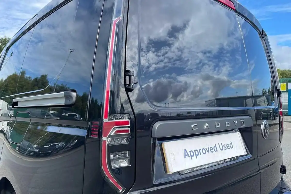 2024-volkswagen-caddy-20tdi-c20-cargo-commerce-pro-122pseu6d-dsg-big-15
