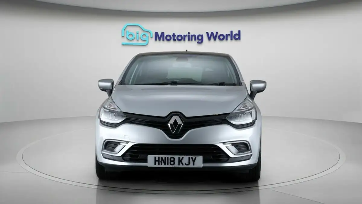 2018-renault-clio-15dci-signature-nav-90bhp-big-2