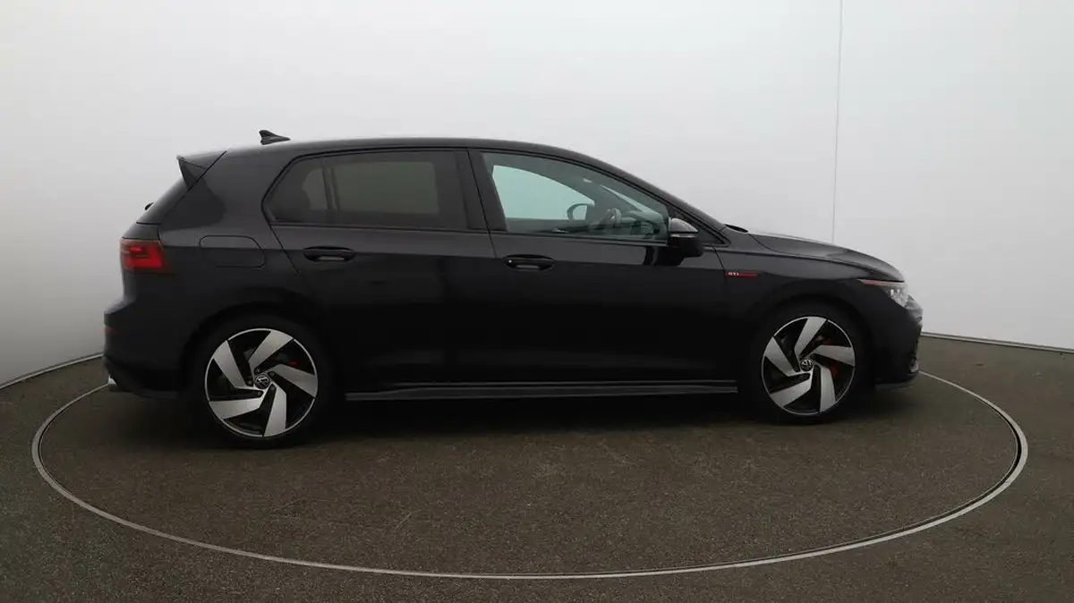 2022-volkswagen-golf-20-tsi-gti-dsg-big-8
