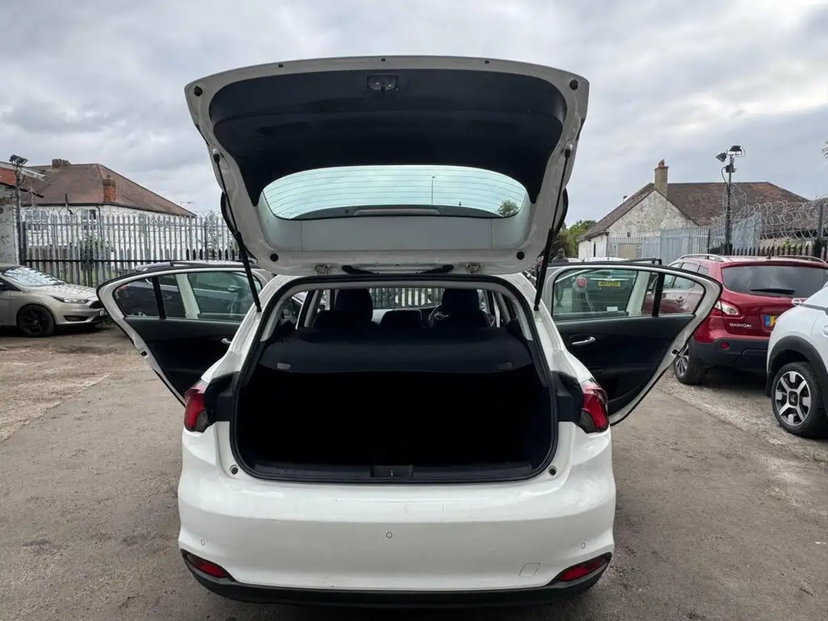 2018-fiat-tipo-14-easy-plus-hatchback-big-6