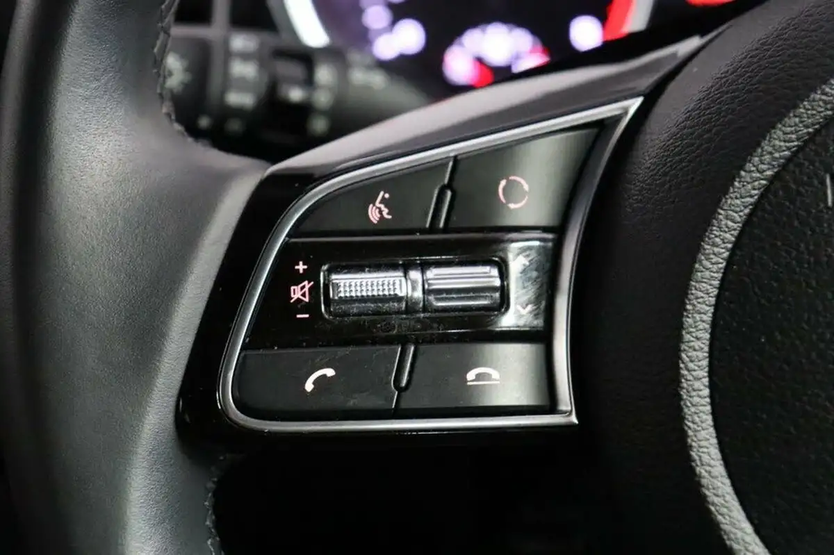 2022-kia-xceed-10-t-gdi-connect-big-21