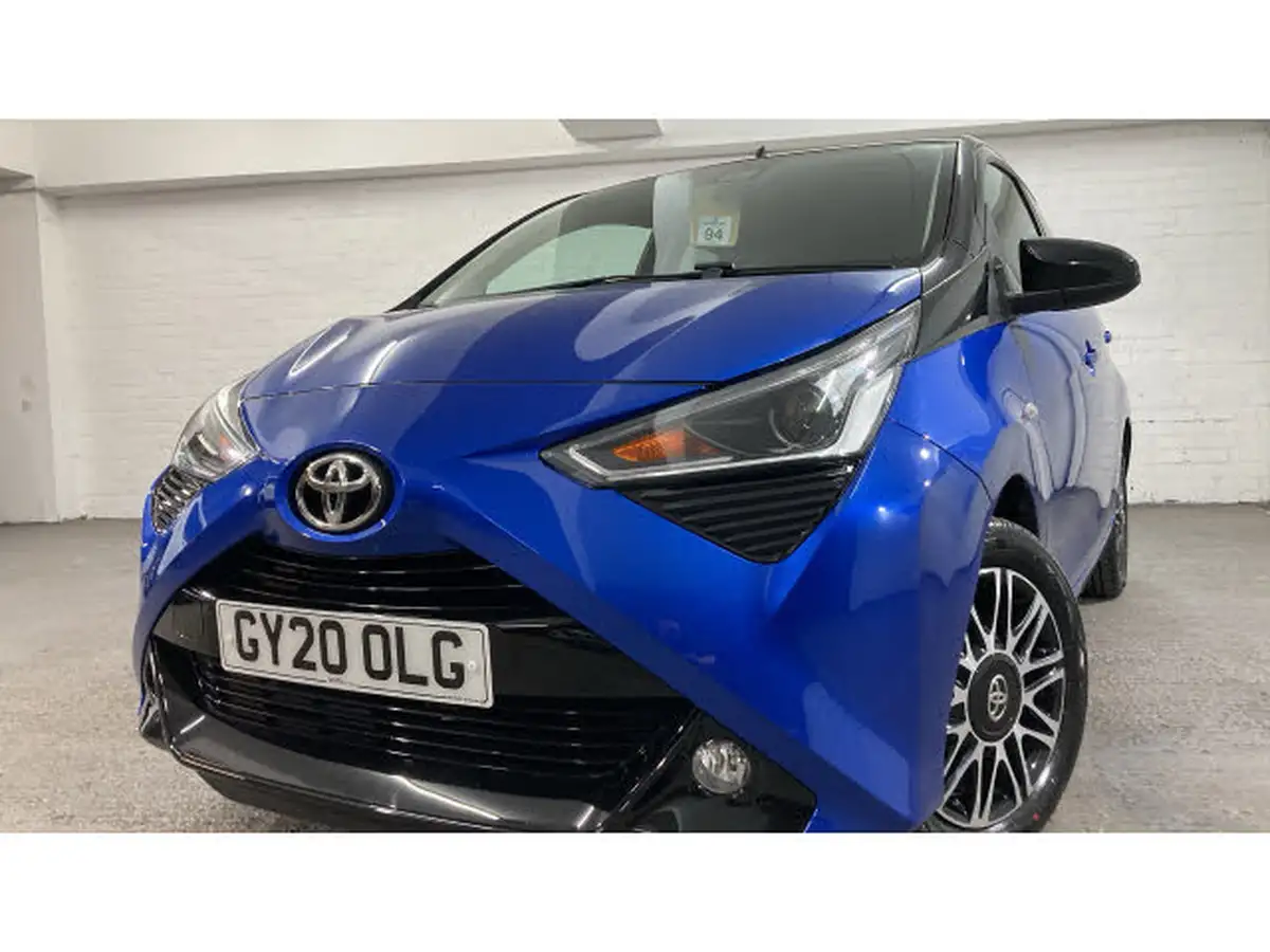 2020-toyota-aygo-10-vvt-i-x-clusiv-blackred-bi-tone-tss-x-shift-big-42