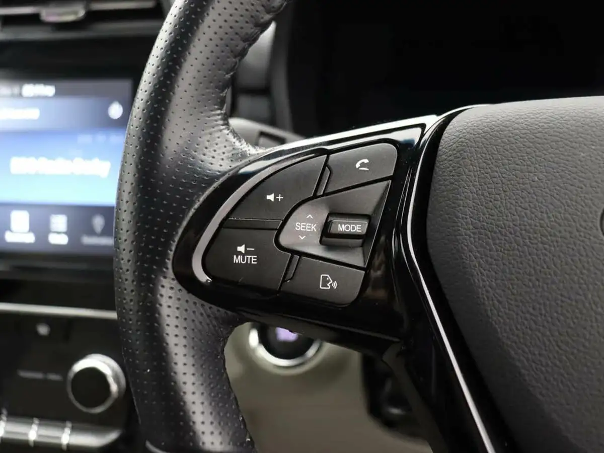 2022-kgm-ssangyong-tivoli-15-ultimate-auto-big-32