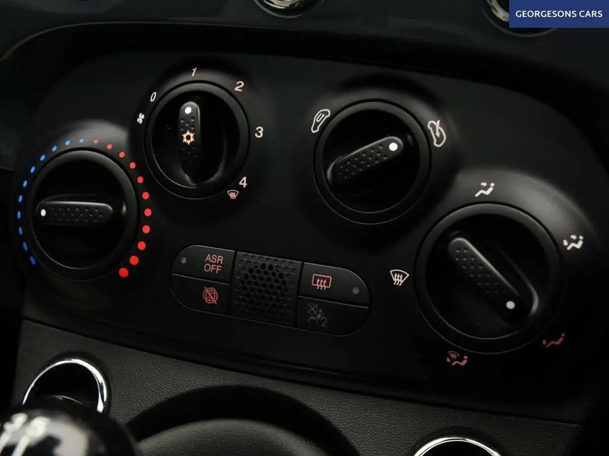 2022-fiat-500-10-dolcevita-big-24