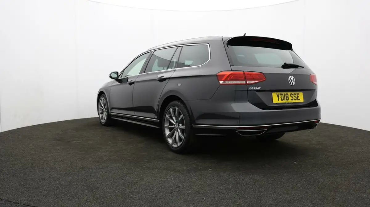 2018-volkswagen-passat-20tdi-r-line-150ps-ss-estate-5d-dsg-big-76