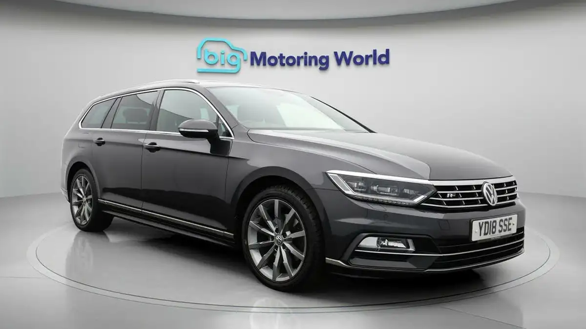 2018-volkswagen-passat-20tdi-r-line-150ps-ss-estate-5d-dsg-big-0