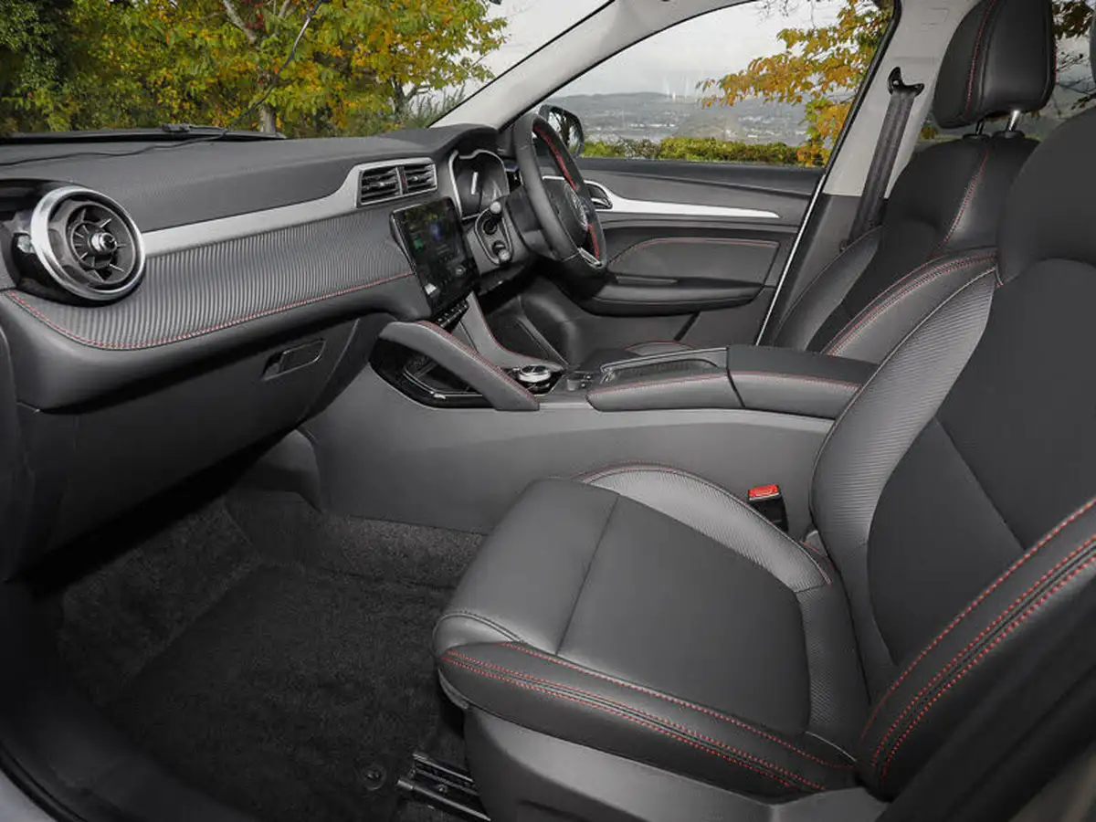 2025-mg-zs-suv-e-trophy-connect-ev-176ps-big-4