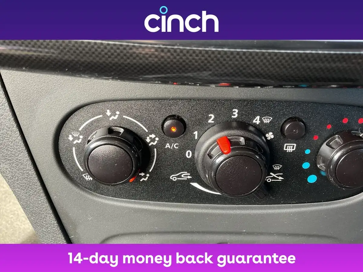 2018-dacia-sandero-10-sce-essential-big-29