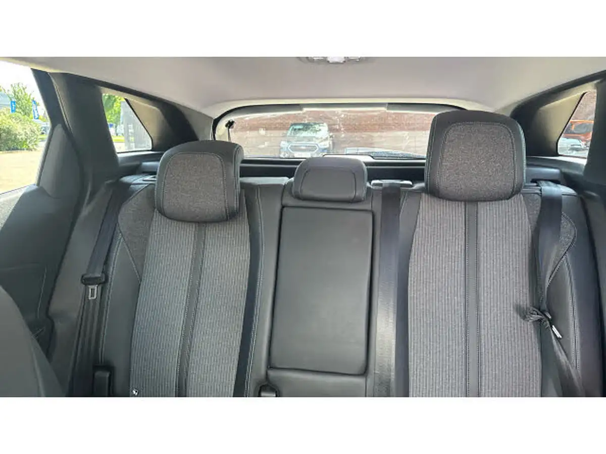 2021-peugeot-3008-suv-big-14
