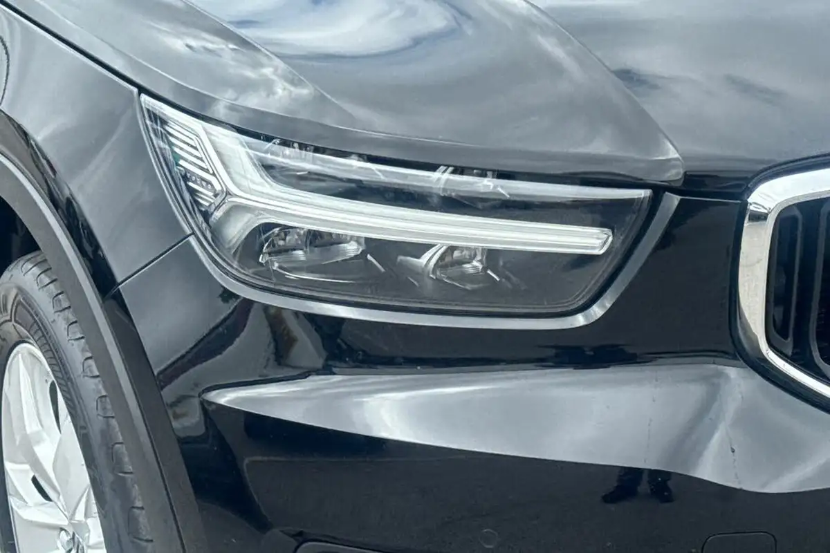 2021-volvo-xc40-15-t3-momentum-161bhp-big-17
