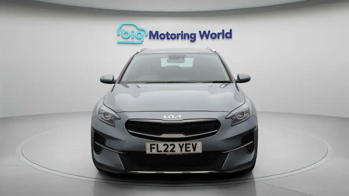 2022-kia-xceed-10-t-gdi-2-big-2