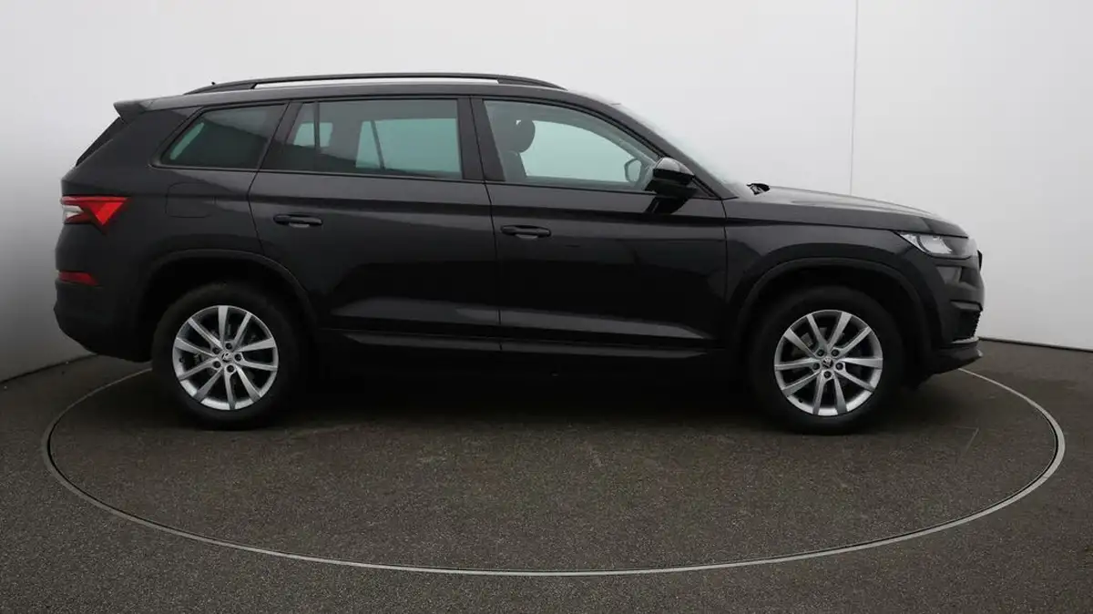 2021-skoda-kodiaq-15-tsi-se-5-dsg-big-47