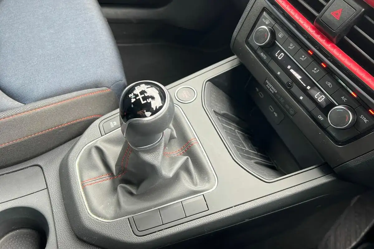 2022-seat-ibiza-10-tsi-fr-edition-95ps-big-32