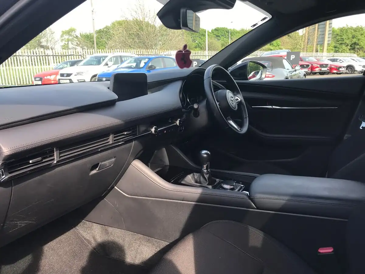 2022-mazda-mazda3-20-sport-lux-122ps-hatchback-5d-big-4