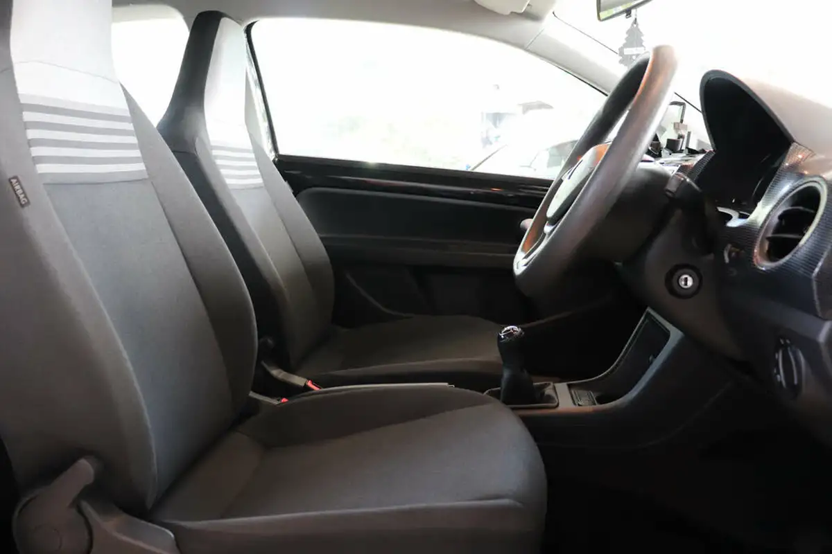 2018-volkswagen-up-10-move-up-ss-3d-big-20