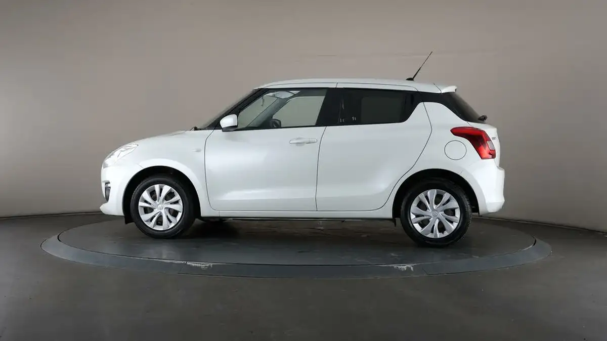 2019-suzuki-swift-12-dualjet-attitude-big-33