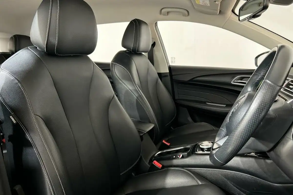 2021-mg-mg5-e-exclusive-ev-long-range-big-21
