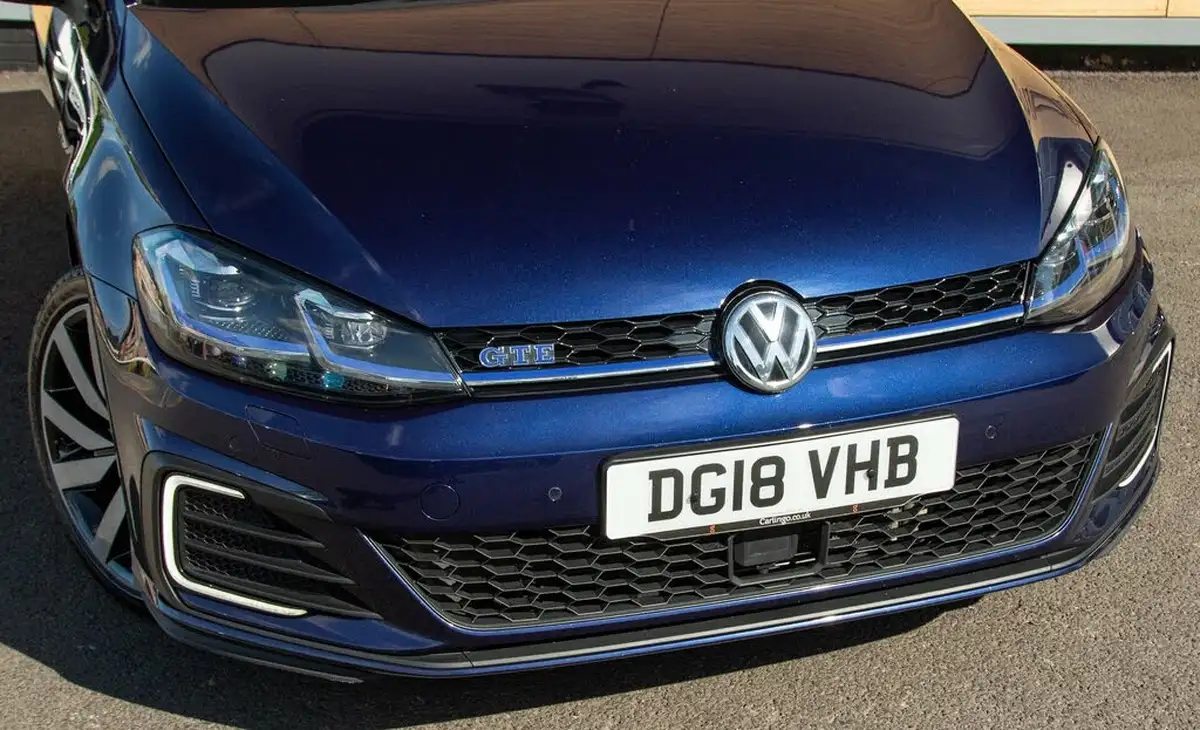 2018-volkswagen-golf-14-tsi-gte-advance-big-10