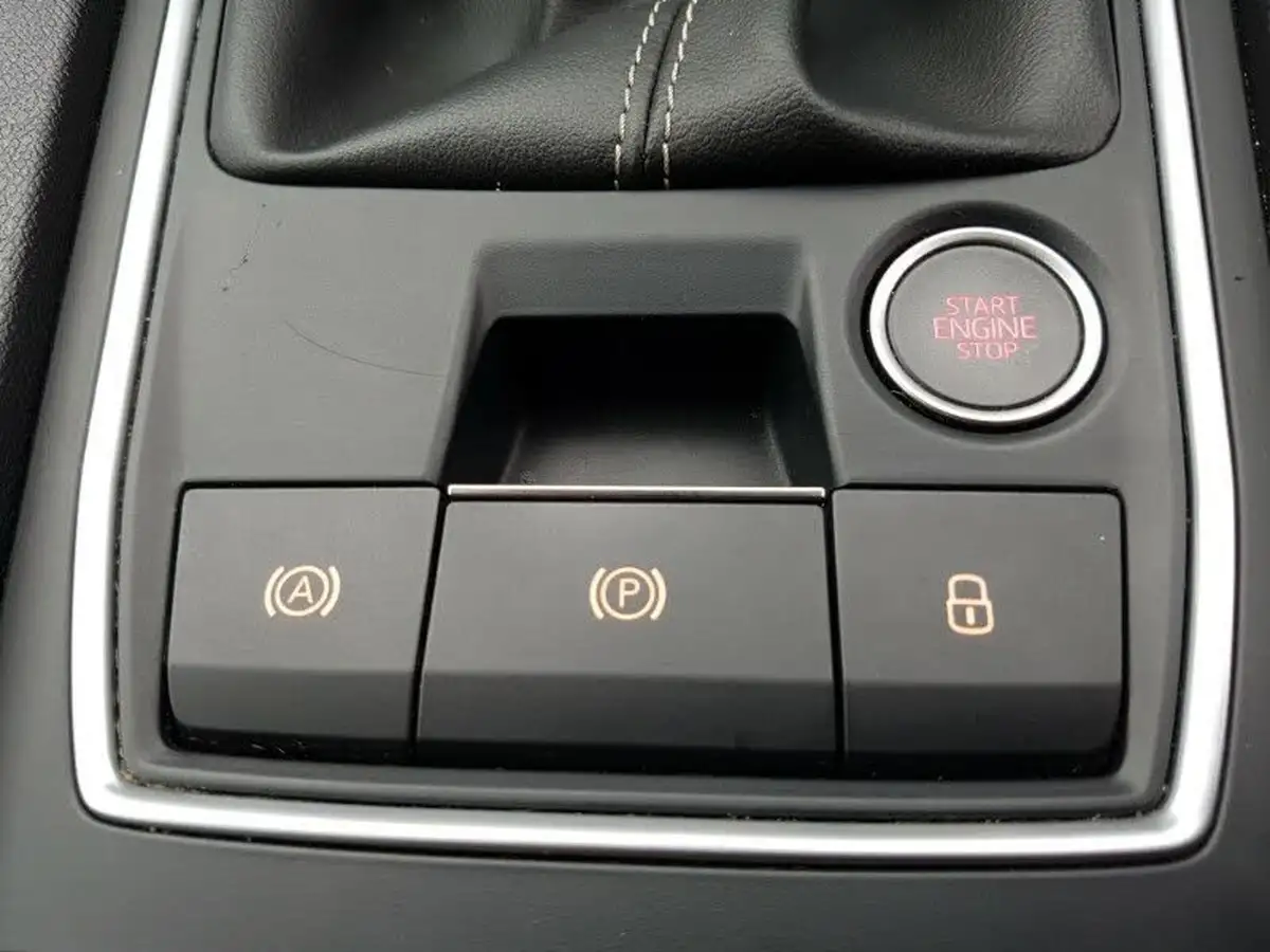 2021-seat-leon-10-tsi-evo-se-dynamic-hatchback-big-16