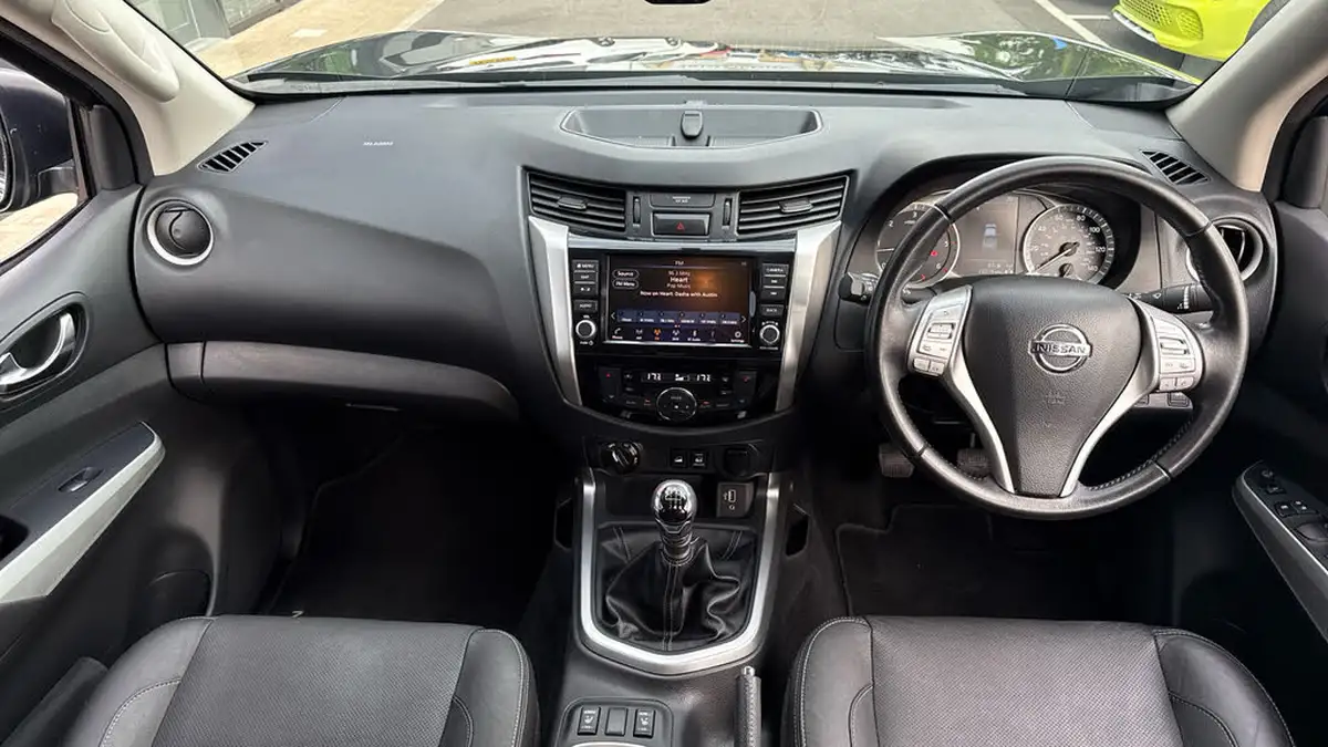 2021-nissan-navara-23dci-tt-tekna-8-navileather-big-3