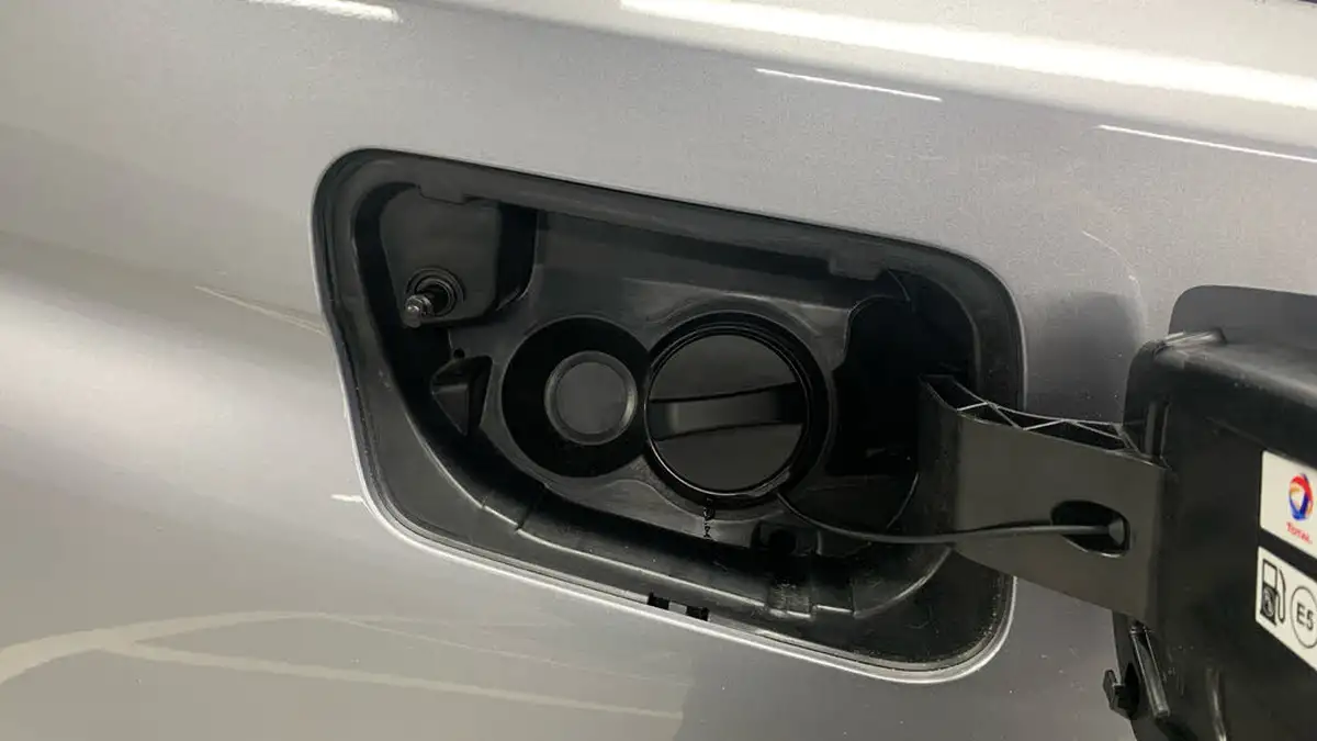 2021-peugeot-5008-suv-12-puretech-allure-premium-eat8-big-48