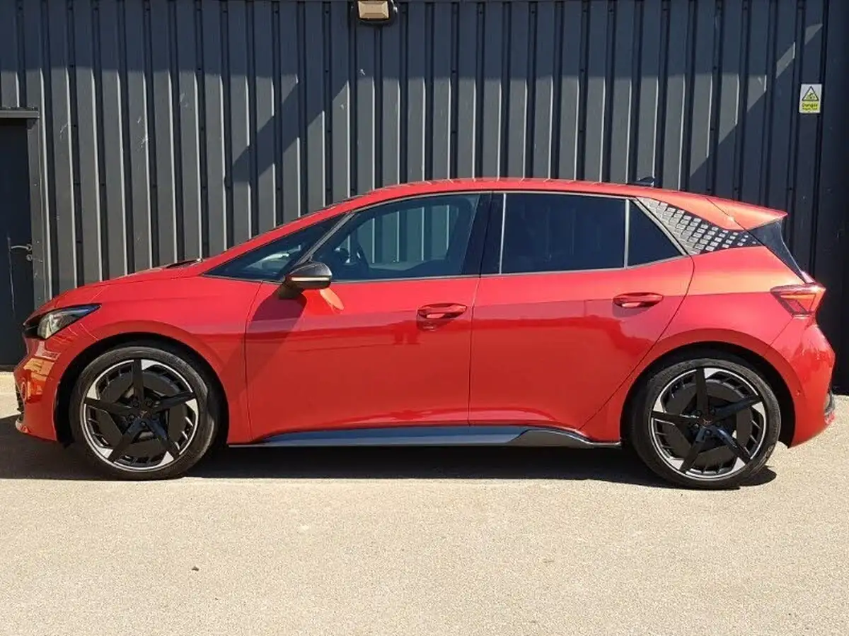 2022-cupra-born-e-v3-230ps-77kwh-e-boost-big-3