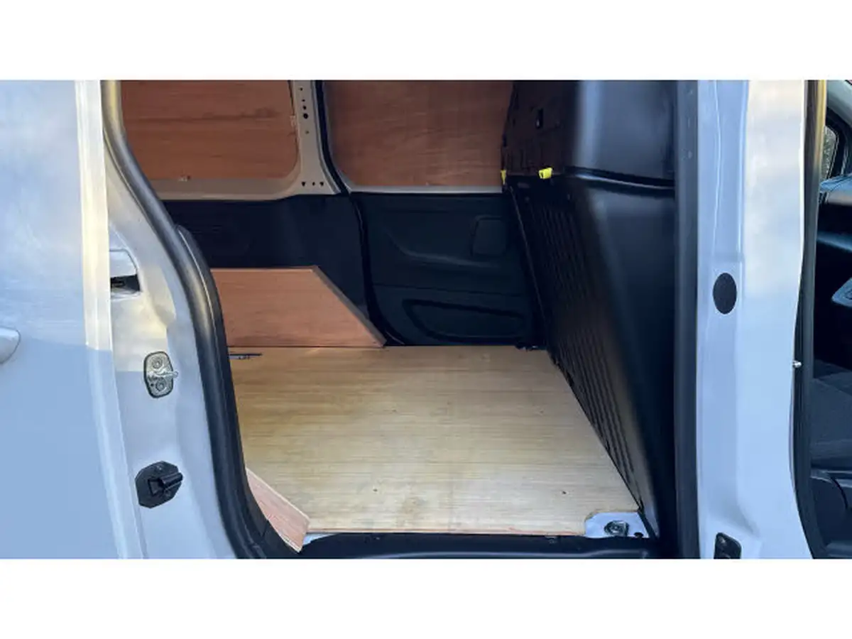 2024-citroen-berlingo-15-bluehdi-950-driver-edition-100pseu6d-big-15