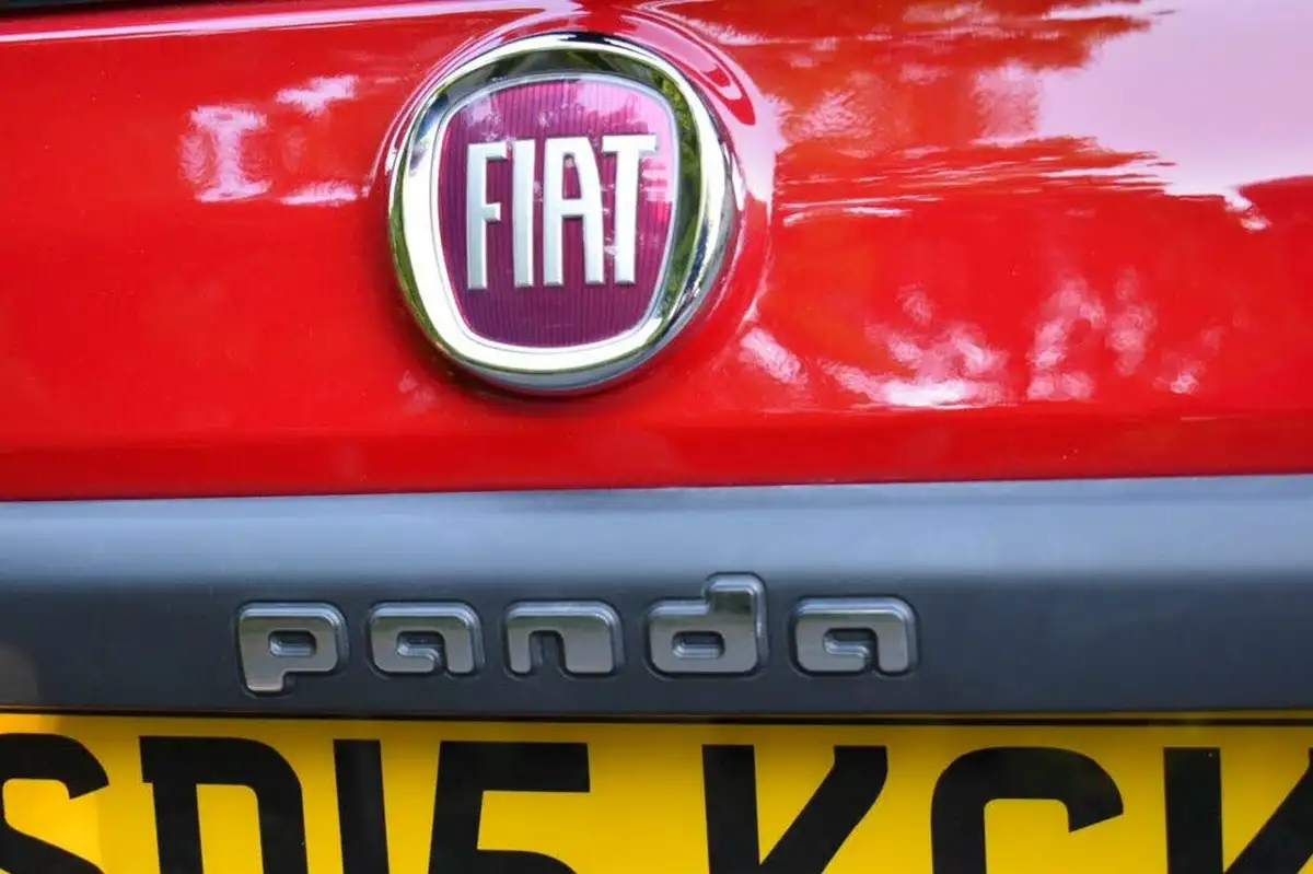 2015-fiat-panda-12-pop-big-24