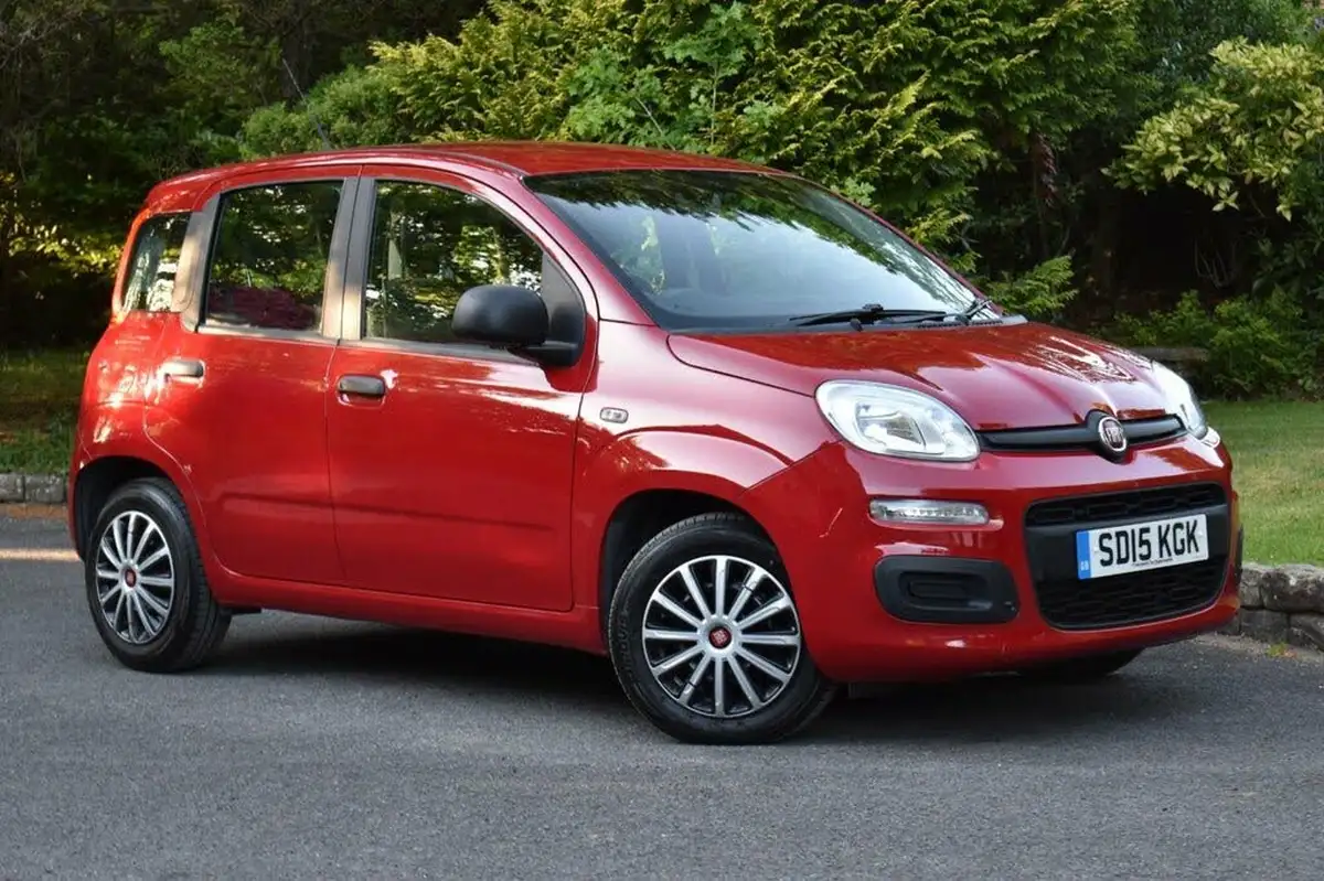 2015-fiat-panda-12-pop-big-0