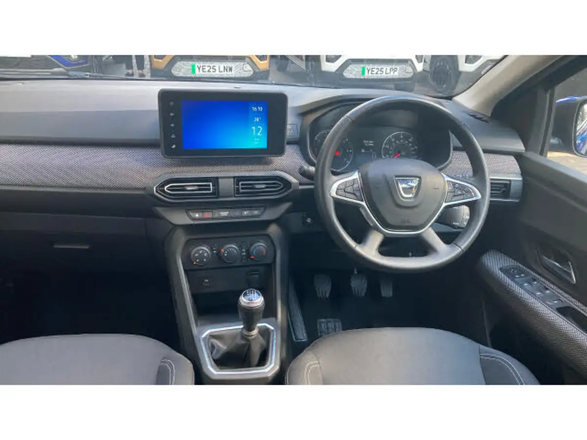 2021-dacia-sandero-10-tce-comfort-90bhp-big-9