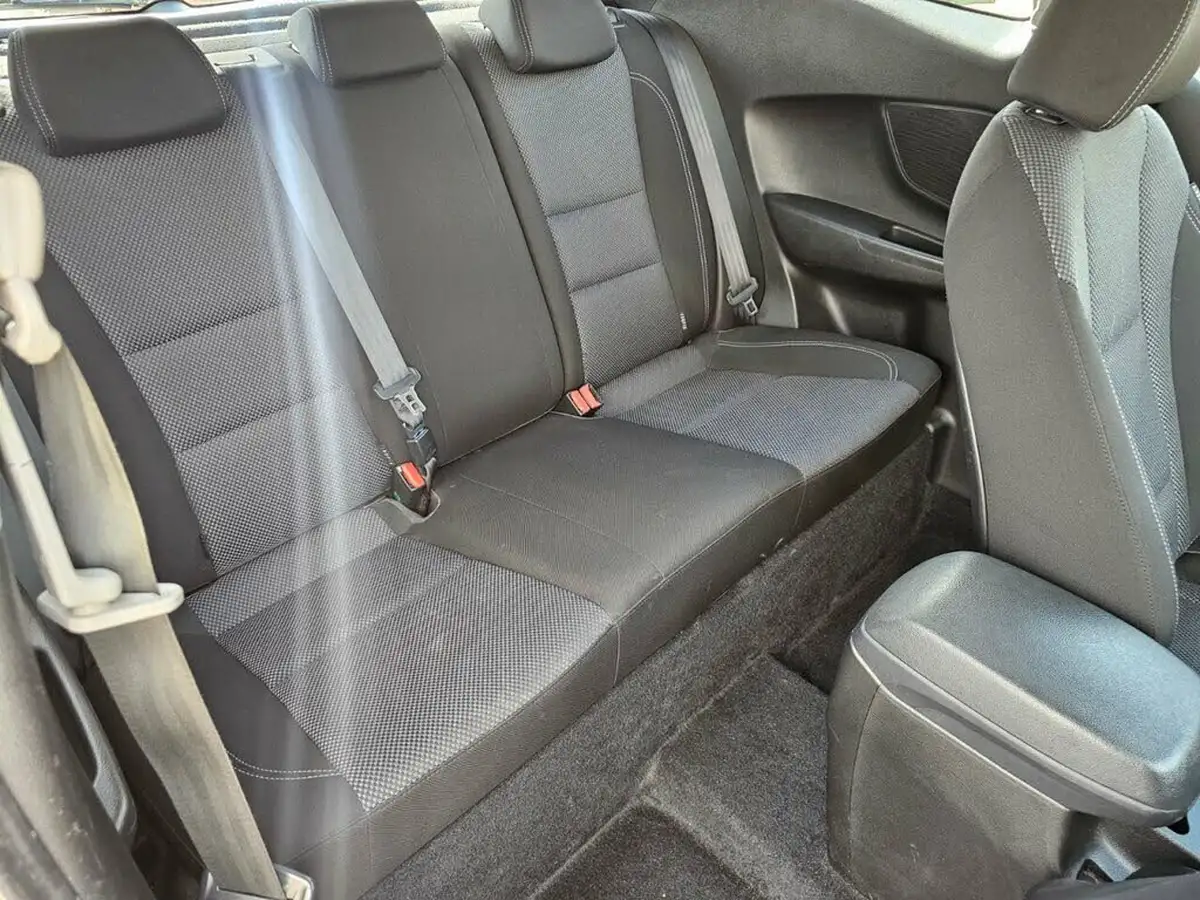 2015-hyundai-i30-14-active-3d-big-22