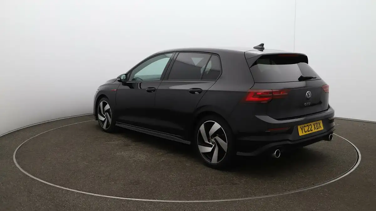 2022-volkswagen-golf-20-tsi-gti-dsg-big-64