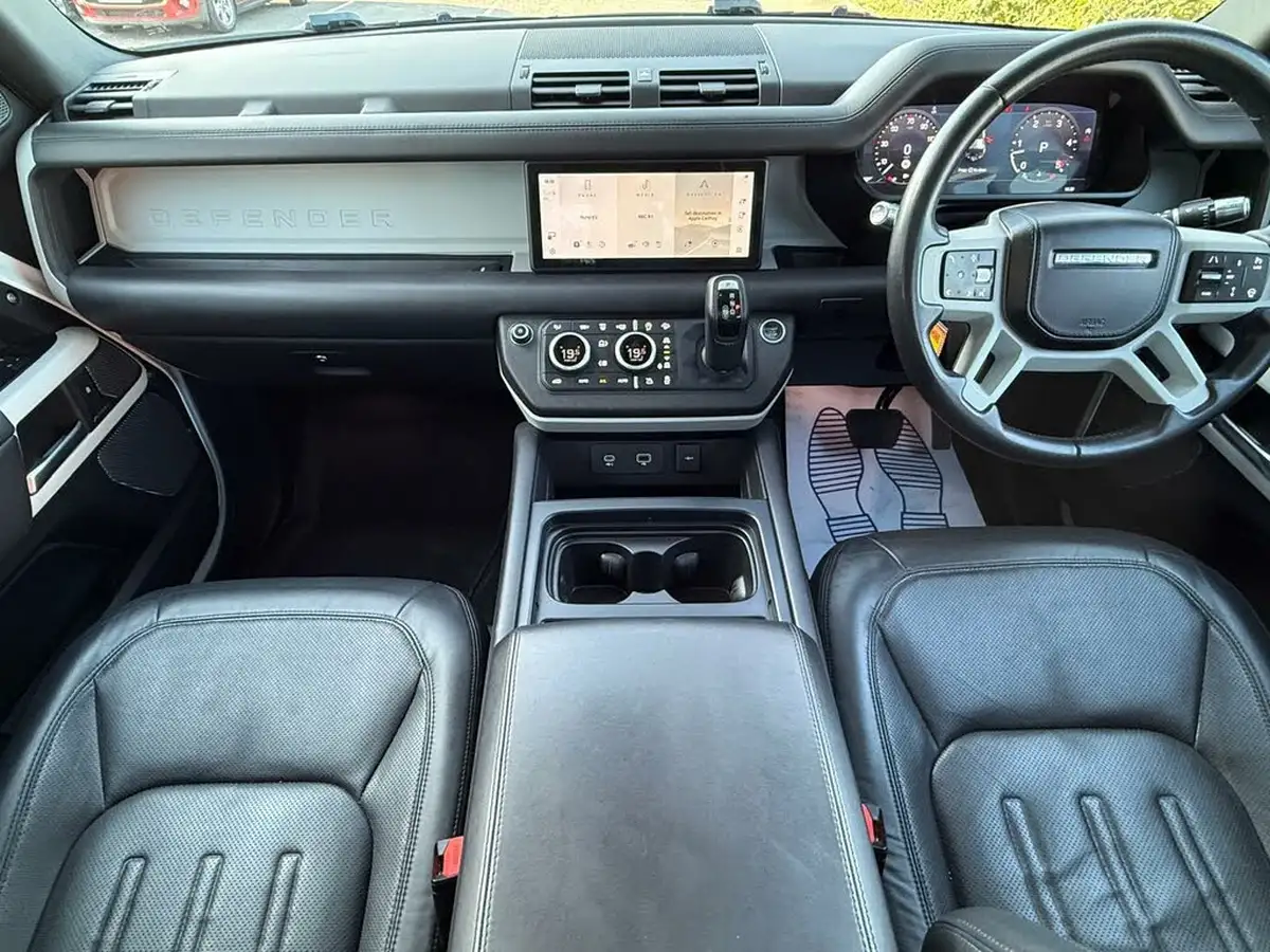 2021-land-rover-110-defender-30-d250-hse-big-11