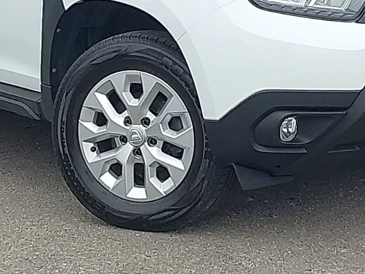 2022-dacia-duster-13-tce-comfort-130hpeu6d-4x2-window-van-big-8