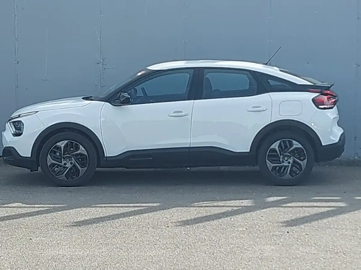 2022-citroen-c4-12-puretech-sense-plus-big-3