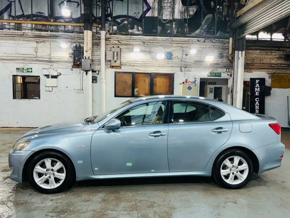 2006-lexus-is-250-25-auto-big-8