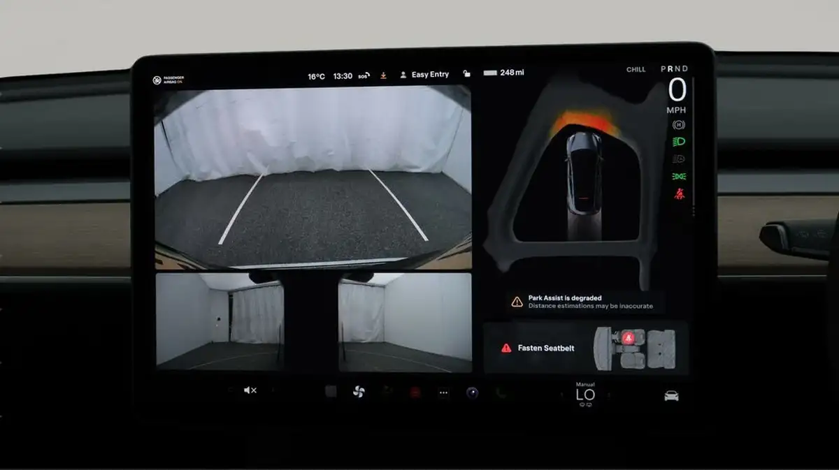 2023-tesla-model-y-e-rwd-big-25