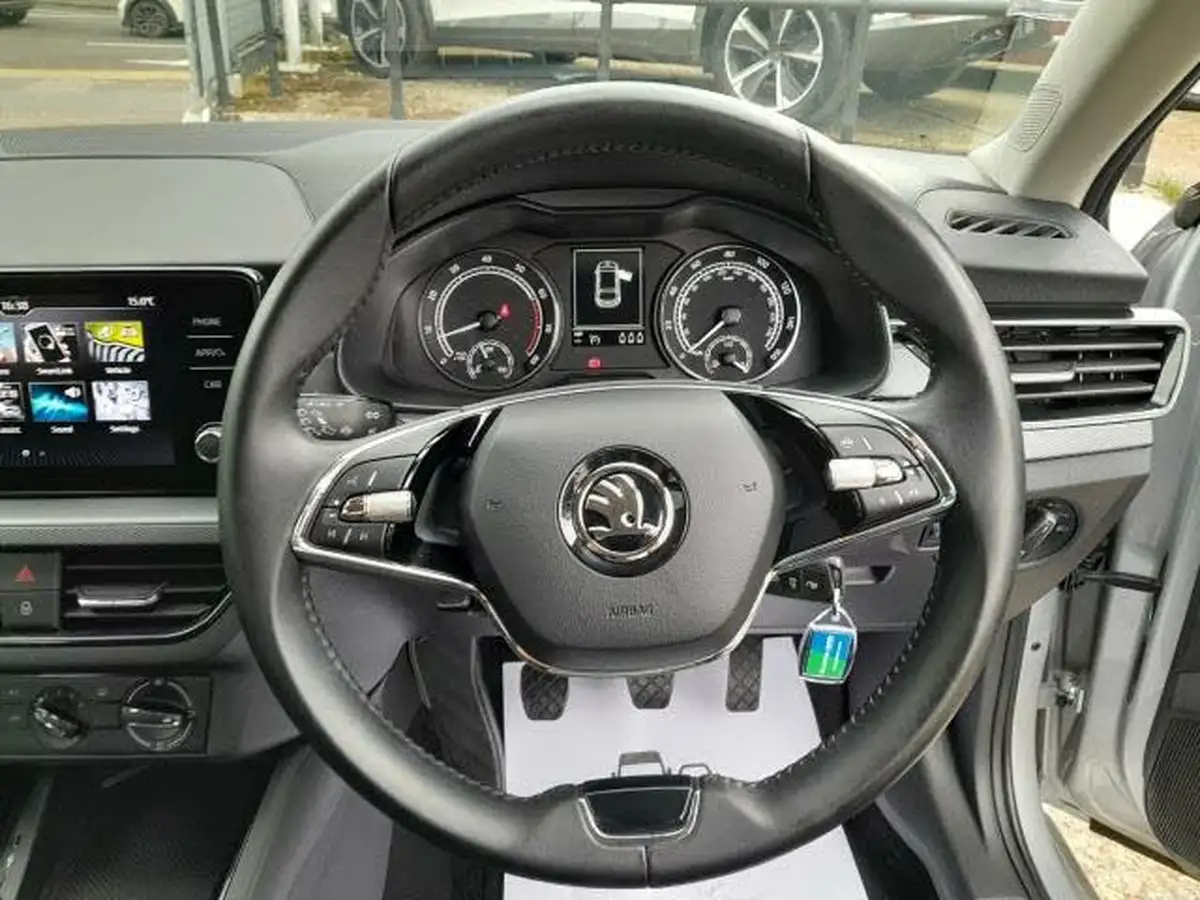 2022-skoda-scala-15-tsi-se-big-12